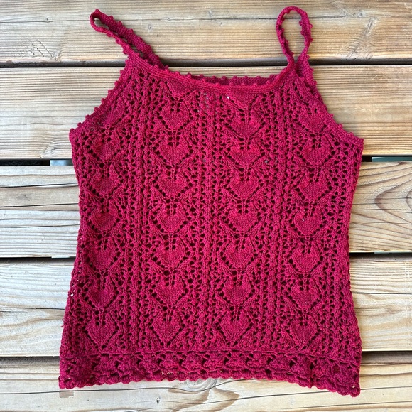 Red Crocheted Heart Patterned Tank Top - Picture 2 of 3